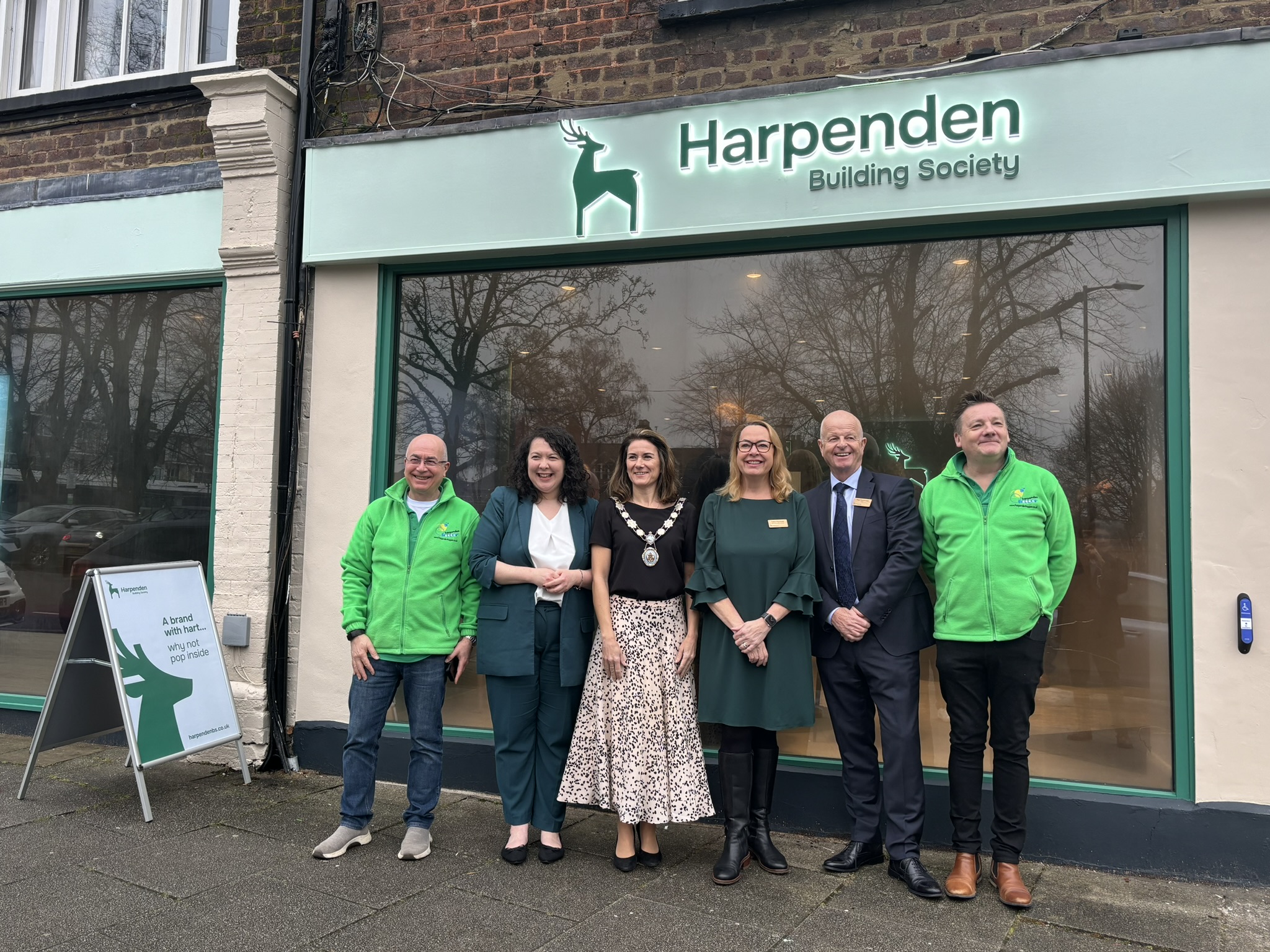 Launch - HH, MP, Mayor, Tracie outside 3